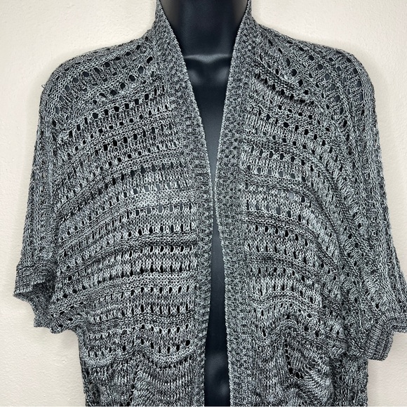 Rue21 Grey Open Knit Short Sleeve Sweater Shrug  Medium Oversized - Picture 3 of 7